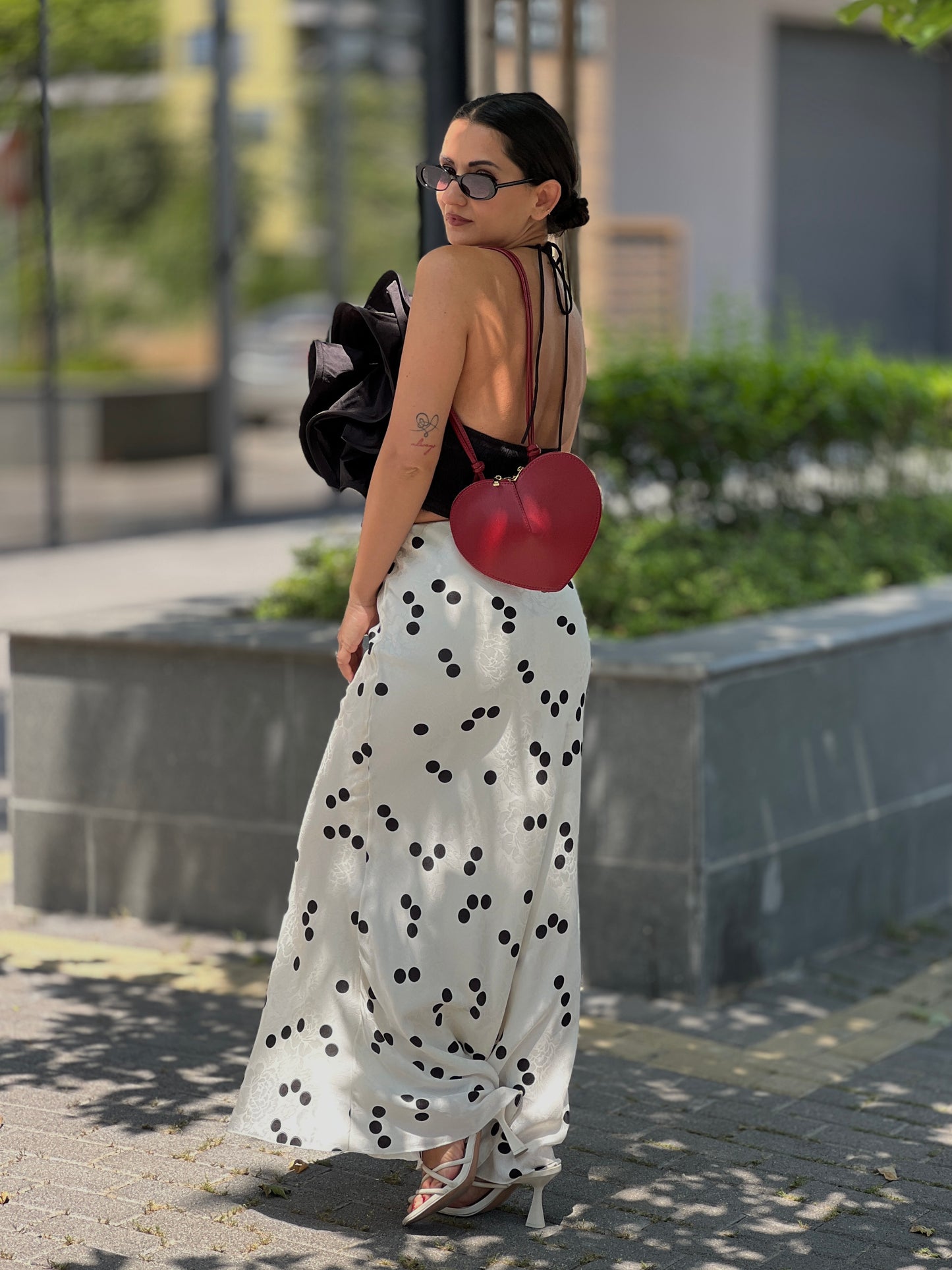 Сатенена пола на точки DITA