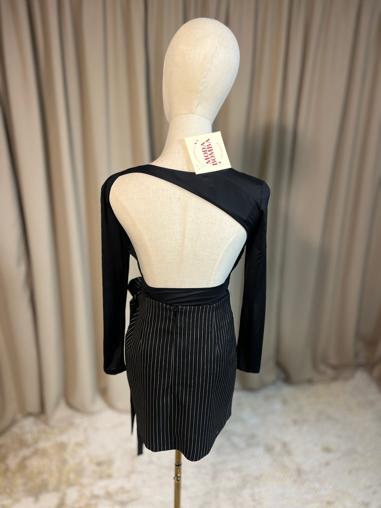 Блуза с изрязан гръб THEA