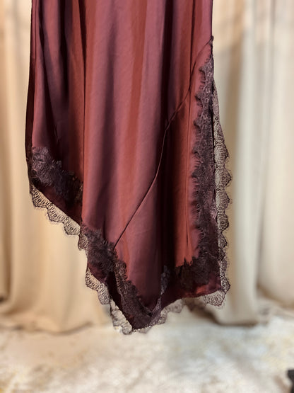 Сатенена пола с дантела BURGUNDY