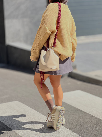 Чанта с ръчно плетена дръжка THE BUCKET / BEIGE AND BURGUNDY