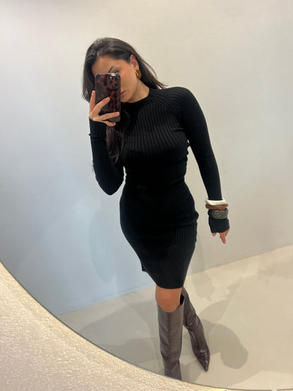 Рокля рипс с гол гръб ROMANCE