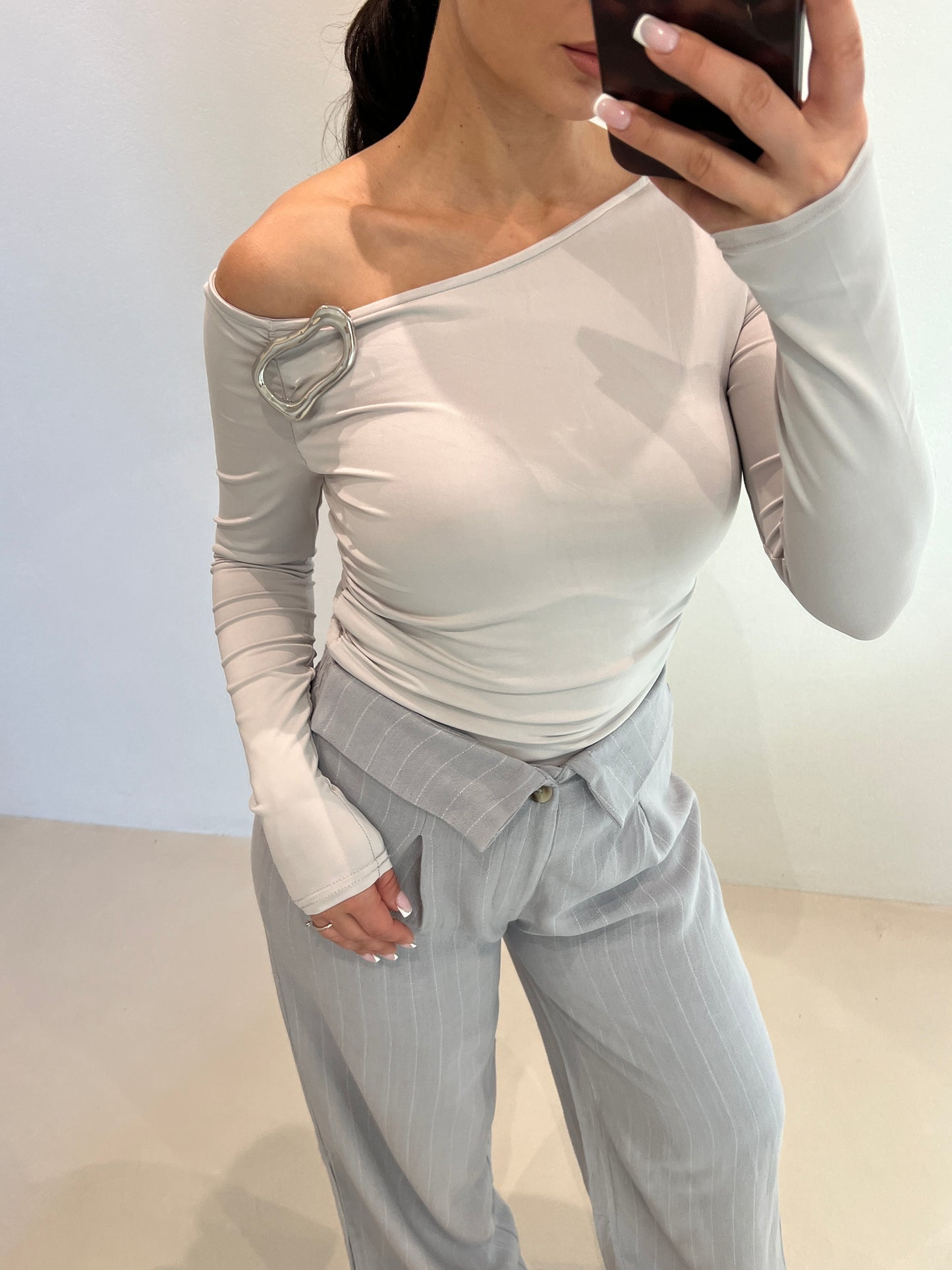 Блуза трико с паднало рамо SELINA