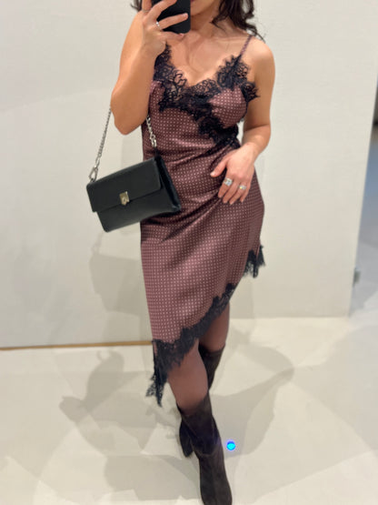 Асиметрична рокля от сатен с дантела DOLCE BROWN