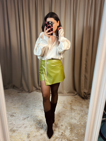 Сатенена риза с връзки LOLA