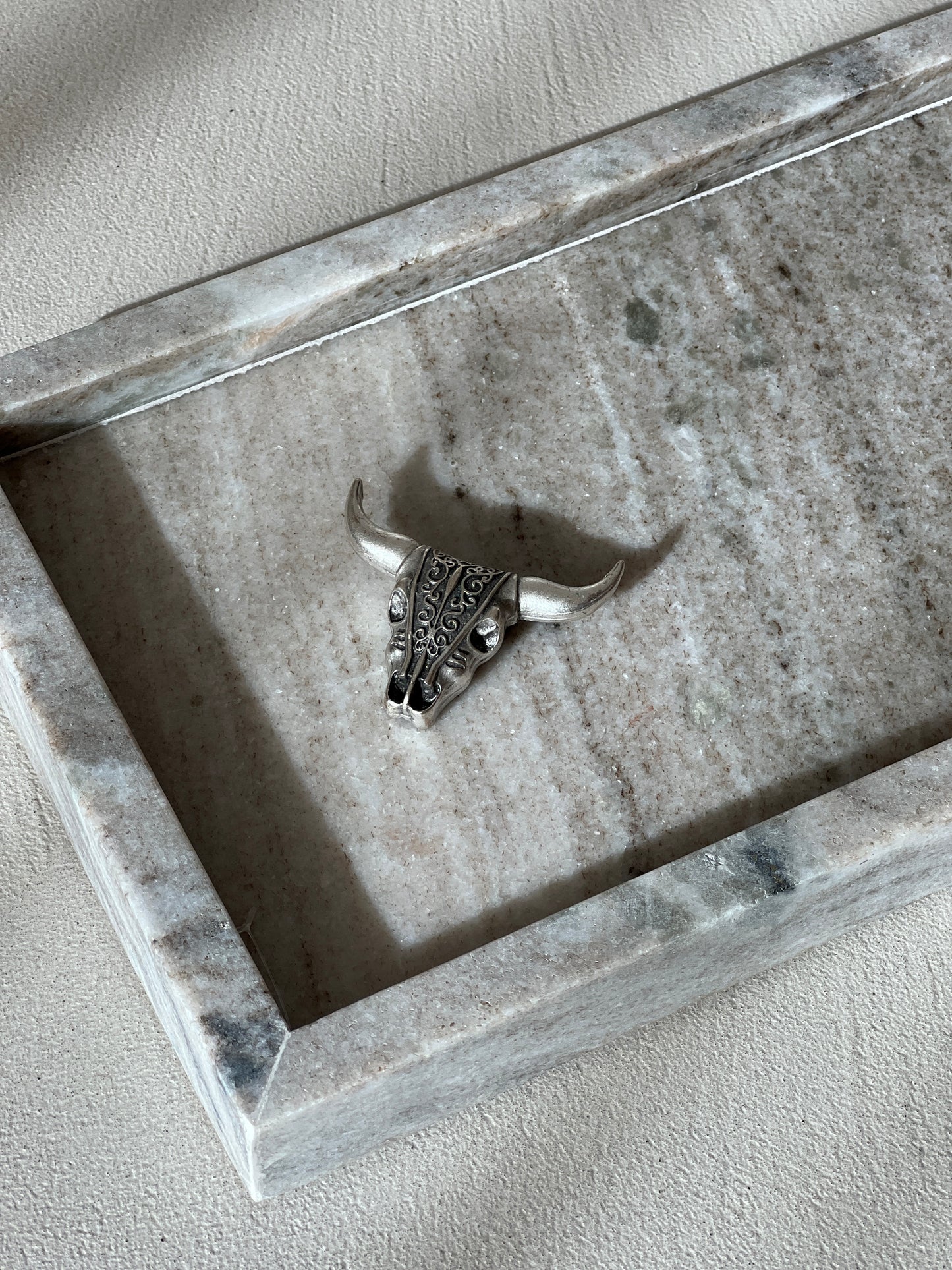 Брошка THE BULL