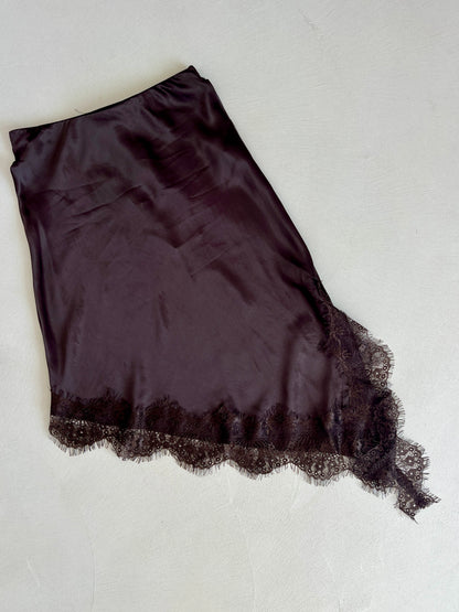 Сатенена пола с дантела TRIANGLE