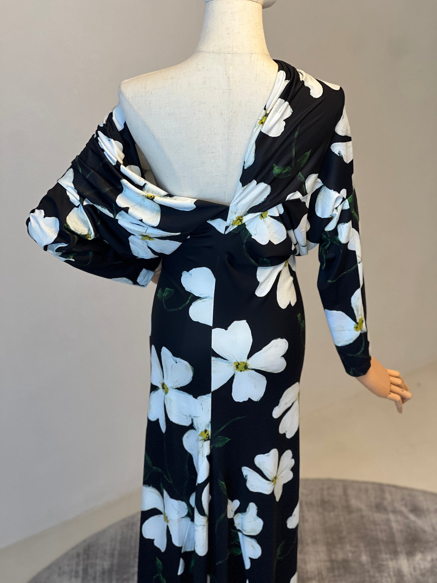 Rochie cu umerii goi MAGNOLIA